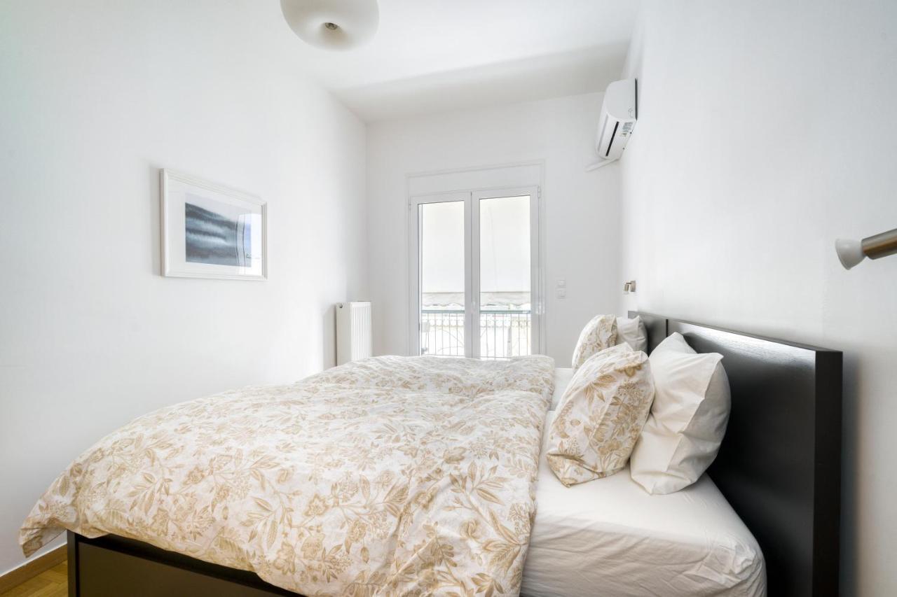 Stylish, Sunny New 2 Bedroom, Prime Central Atene Esterno foto