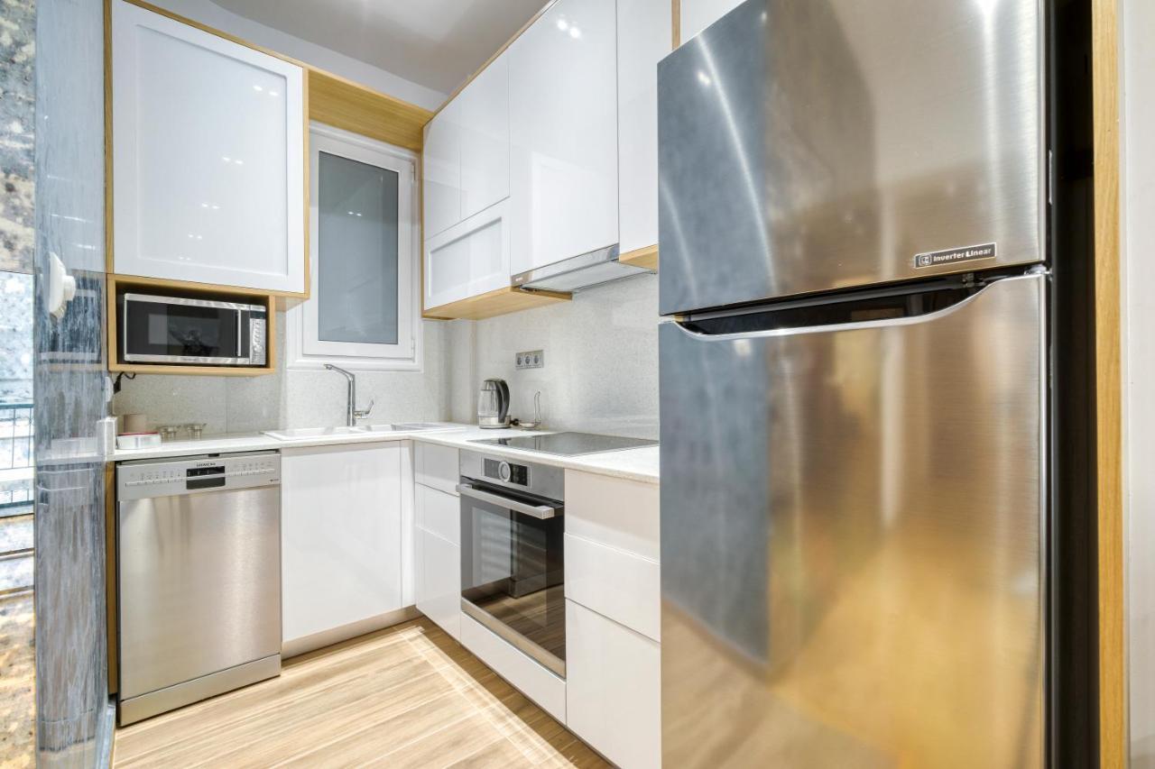 Stylish, Sunny New 2 Bedroom, Prime Central Atene Esterno foto